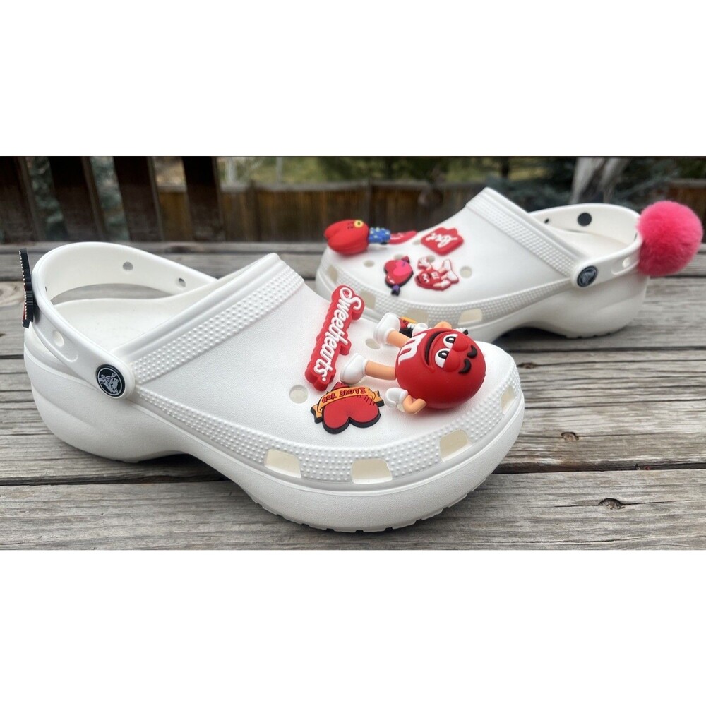 Crocs Classic Platform Clogs Women’s 9 White Heart Love Valentine Charms 206750